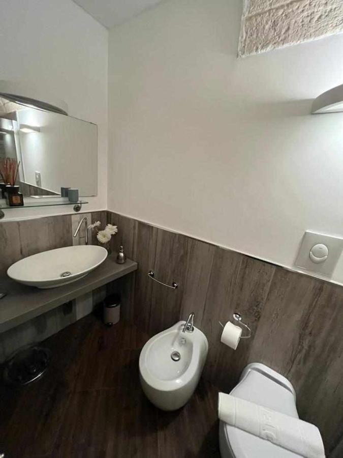 Al Centro Exclusive Apartment บรินดิซิ ภายนอก รูปภาพ